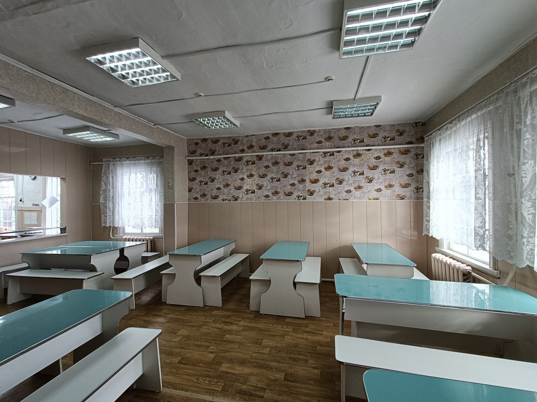 Столовая.